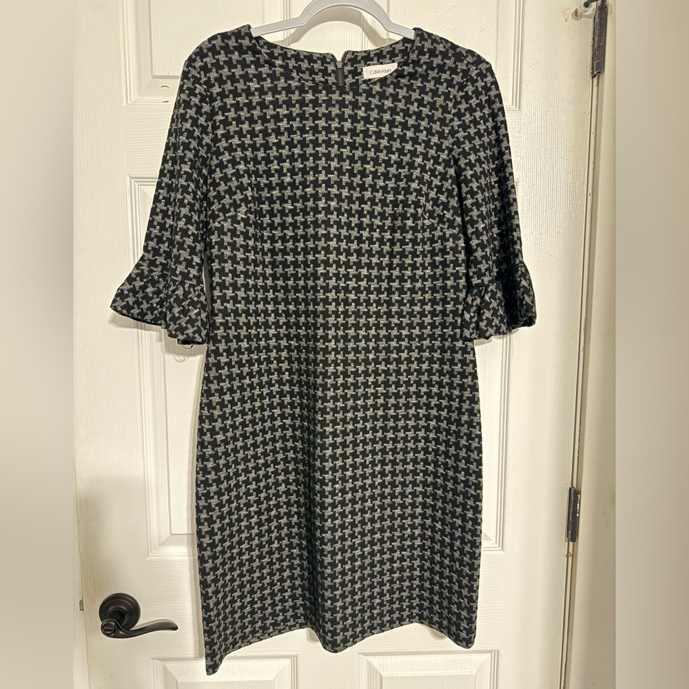 Calvin Klein Black and Gray Houndstooth Long Sleeve Dress